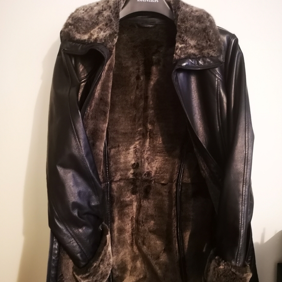 Fall/Winter Leather Jacket - Picture 4 of 4
